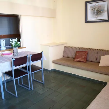 Optimist Tenerife Apartman *